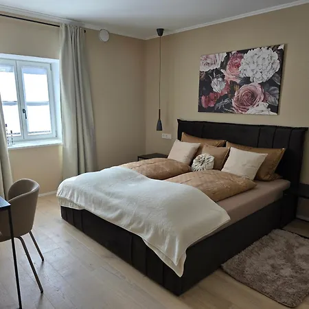 Kavaliershaus Wallerstein, Stilvolle Mit Privatparkplatz Appartement Wallerstein