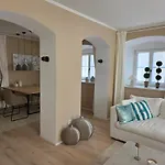 شقة Kavaliershaus Wallerstein, Stilvolle Mit Privatparkplatz Wallerstein