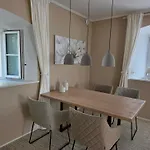 Kavaliershaus Wallerstein, Stilvolle Mit Privatparkplatz شقة