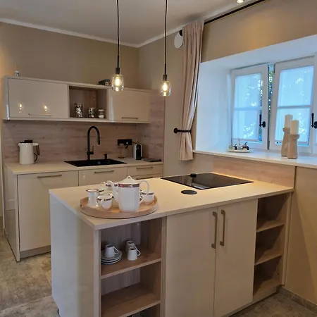 Kavaliershaus * Wallerstein