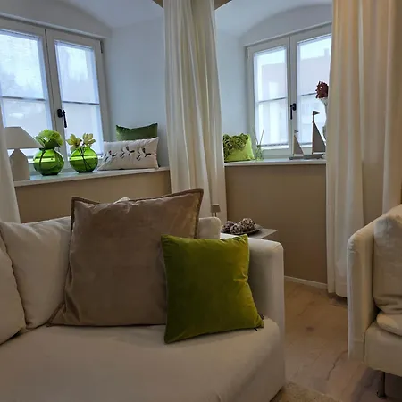 Kavaliershaus Wallerstein, Stilvolle Mit Privatparkplatz * Wallerstein