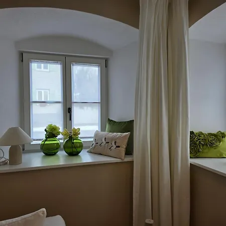 Apartman Kavaliershaus Wallerstein, Stilvolle Mit Privatparkplatz Wallerstein