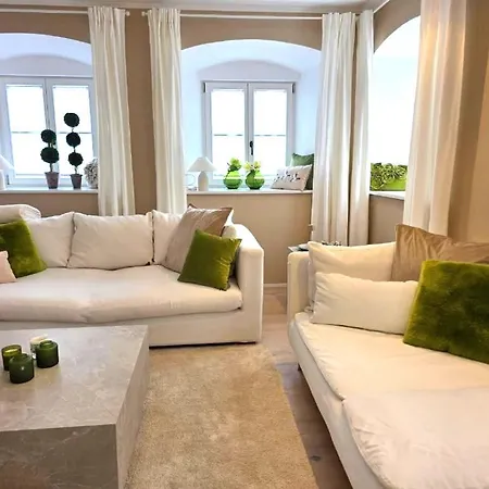 Apartment Kavaliershaus Wallerstein, Stilvolle Mit Privatparkplatz