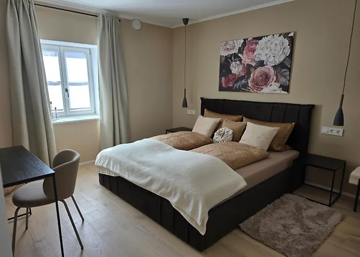 Kavaliershaus Daire Wallerstein